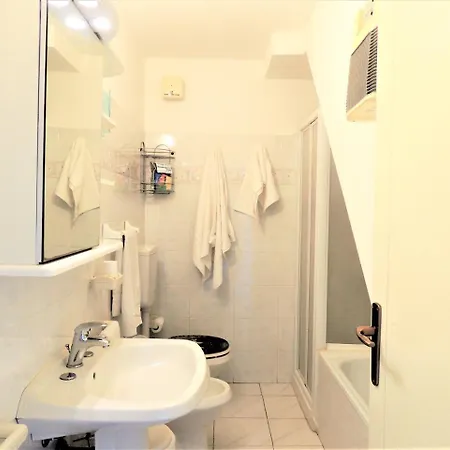 Portolongone Apartment